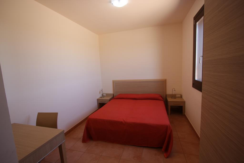 Hotel Poseidon Ispica Habitación foto